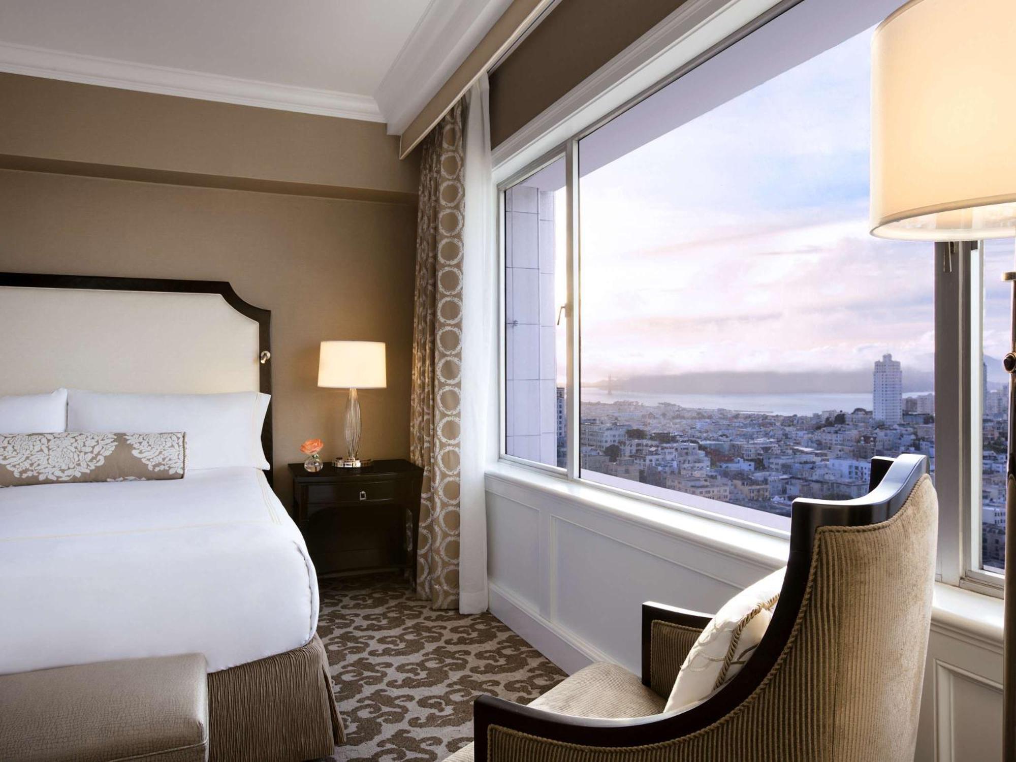 旧金山费尔蒙特酒店 外观 照片 A guest room at the Four Seasons Hotel San Francisco